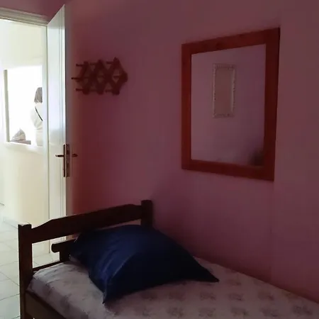 Apartament Dinas Beach Flogita